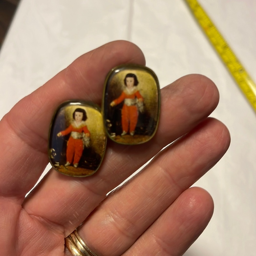 Vintage cuff links Goya image of Manuel Osiris Austria gold tone set of two